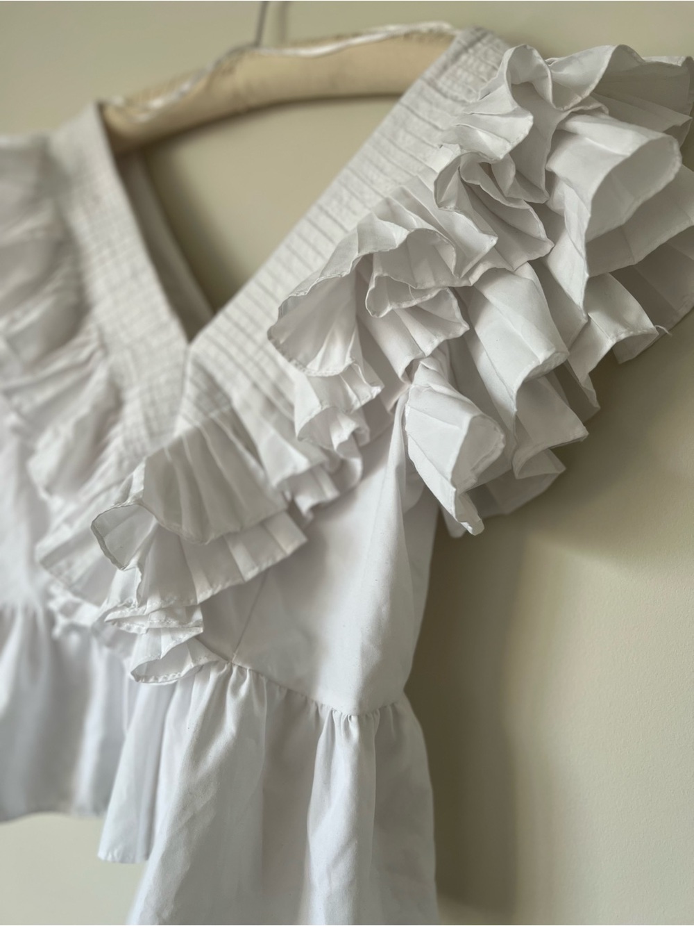 Zara Ruffle Top - Picture 2 of 8